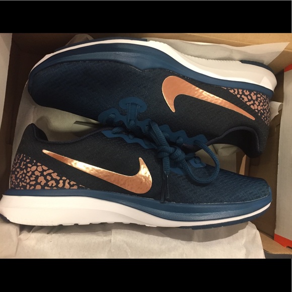 Nike Shoes - Women’s Nike Trainers W Print